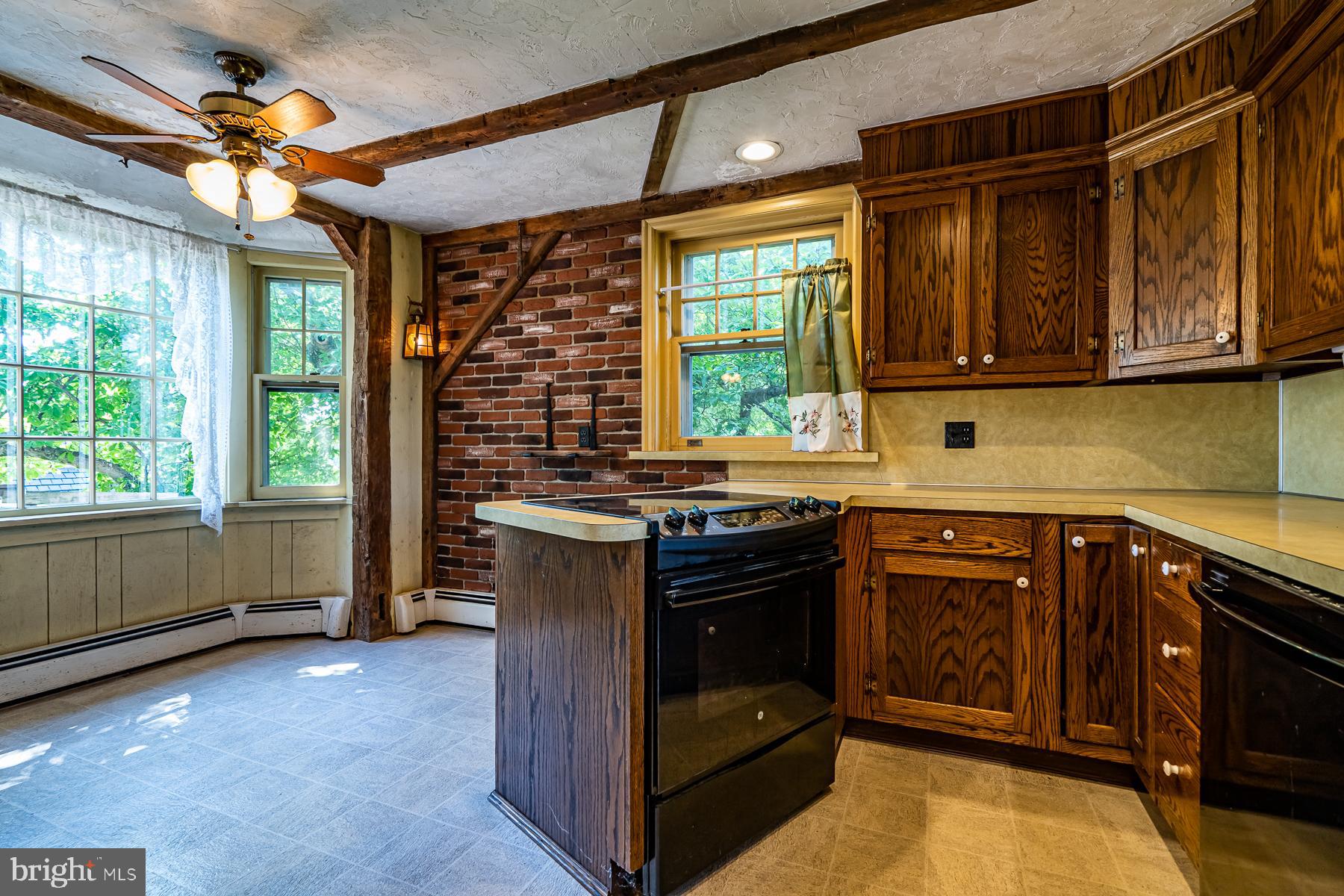 261 Cowpath Road Souderton, PA 18964 - Photo 15 of 31 Kitchen