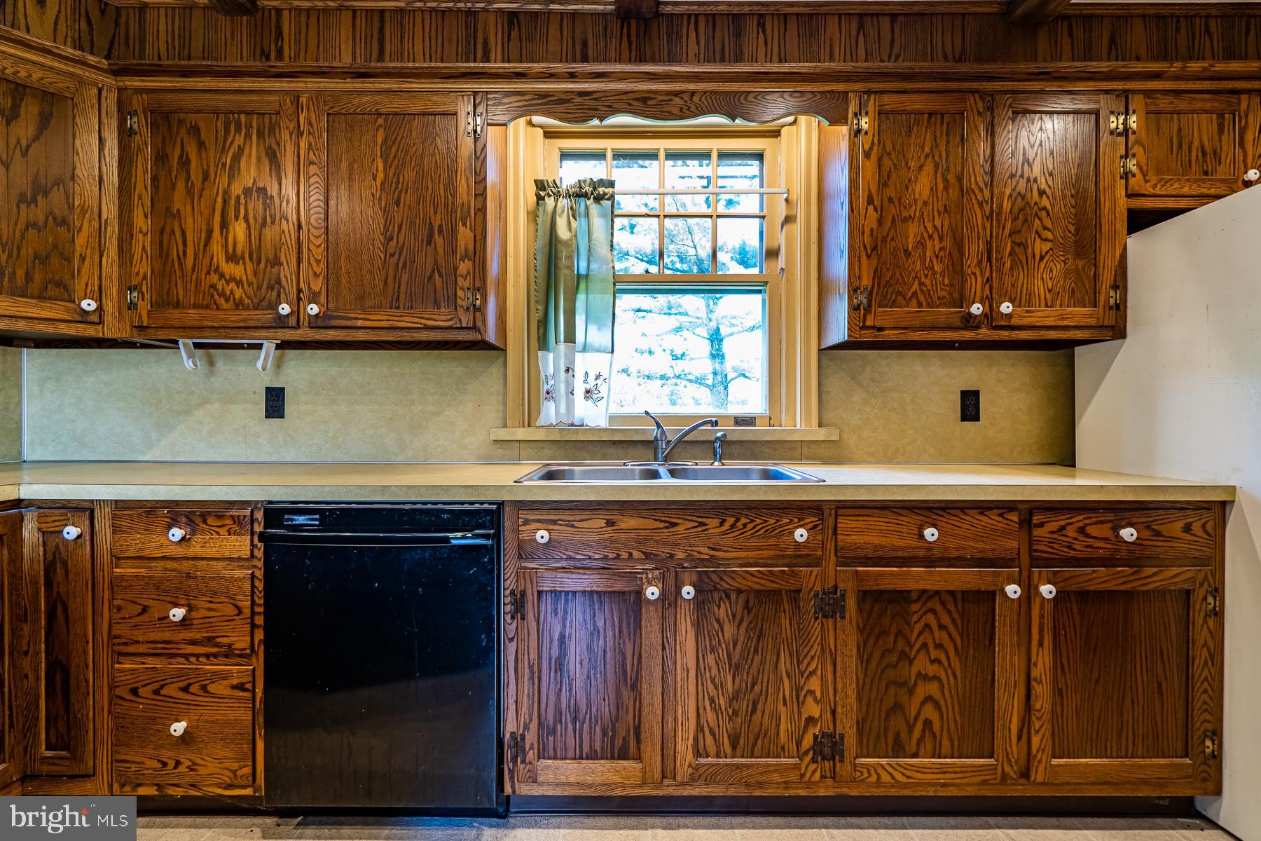261 Cowpath Road Souderton, PA 18964 - Photo 6 of 31 Kitchen