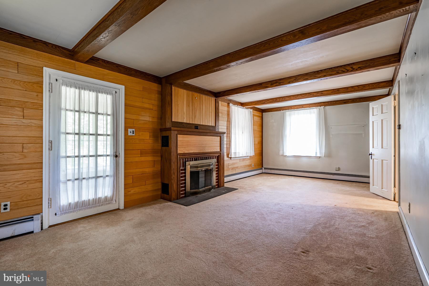 261 Cowpath Road Souderton, PA 18964 - Photo 8 of 31 Family Room