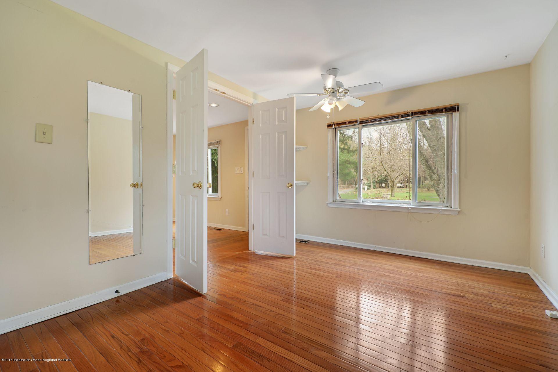 1622 Tiltons Corner Road Wall, NJ 07719 - Photo 13 of 33 15