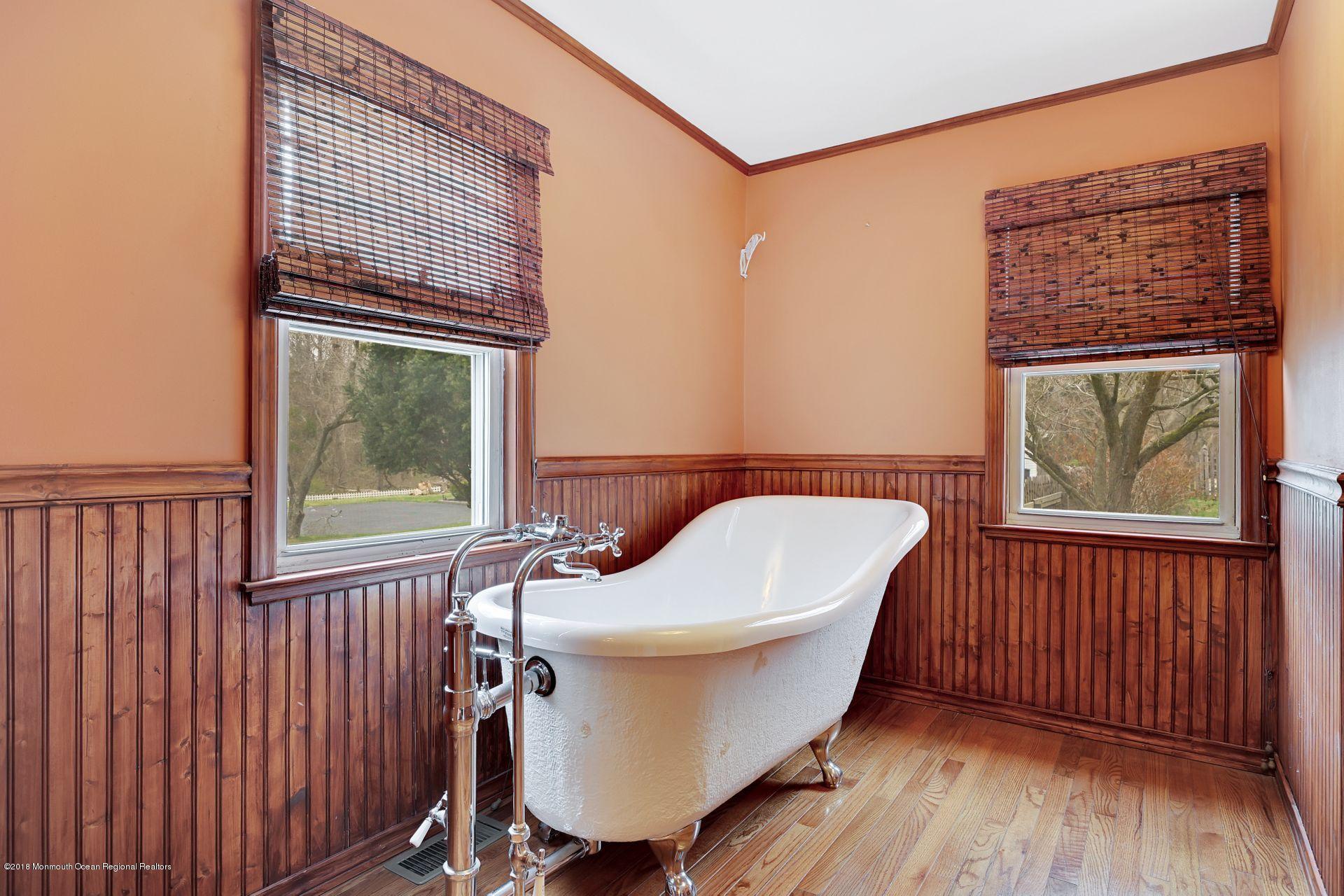 1622 Tiltons Corner Road Wall, NJ 07719 - Photo 24 of 33 34