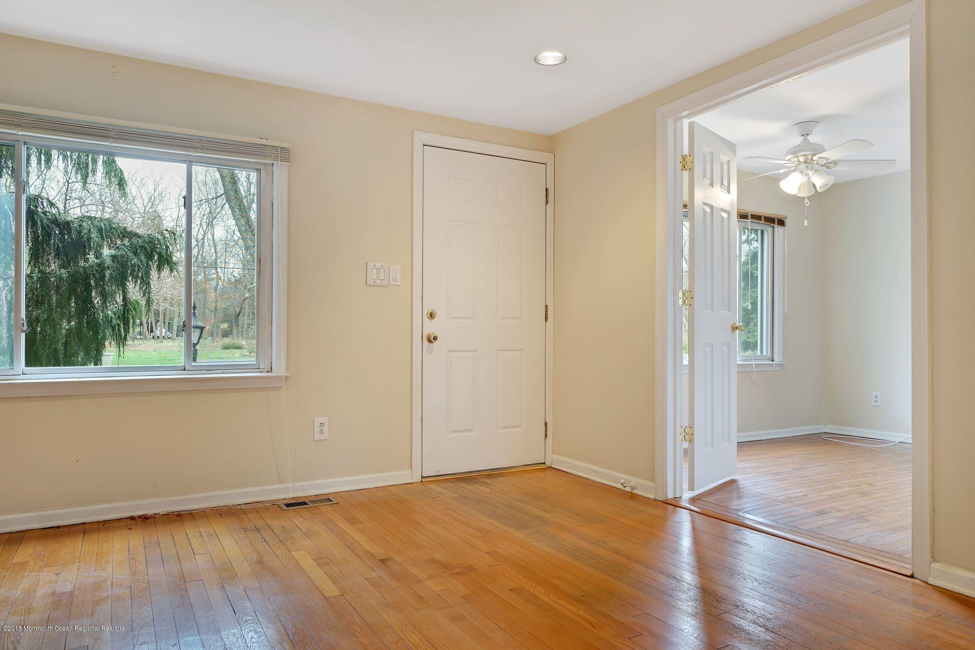 1622 Tiltons Corner Road Wall, NJ 07719 - Photo 6 of 33 11