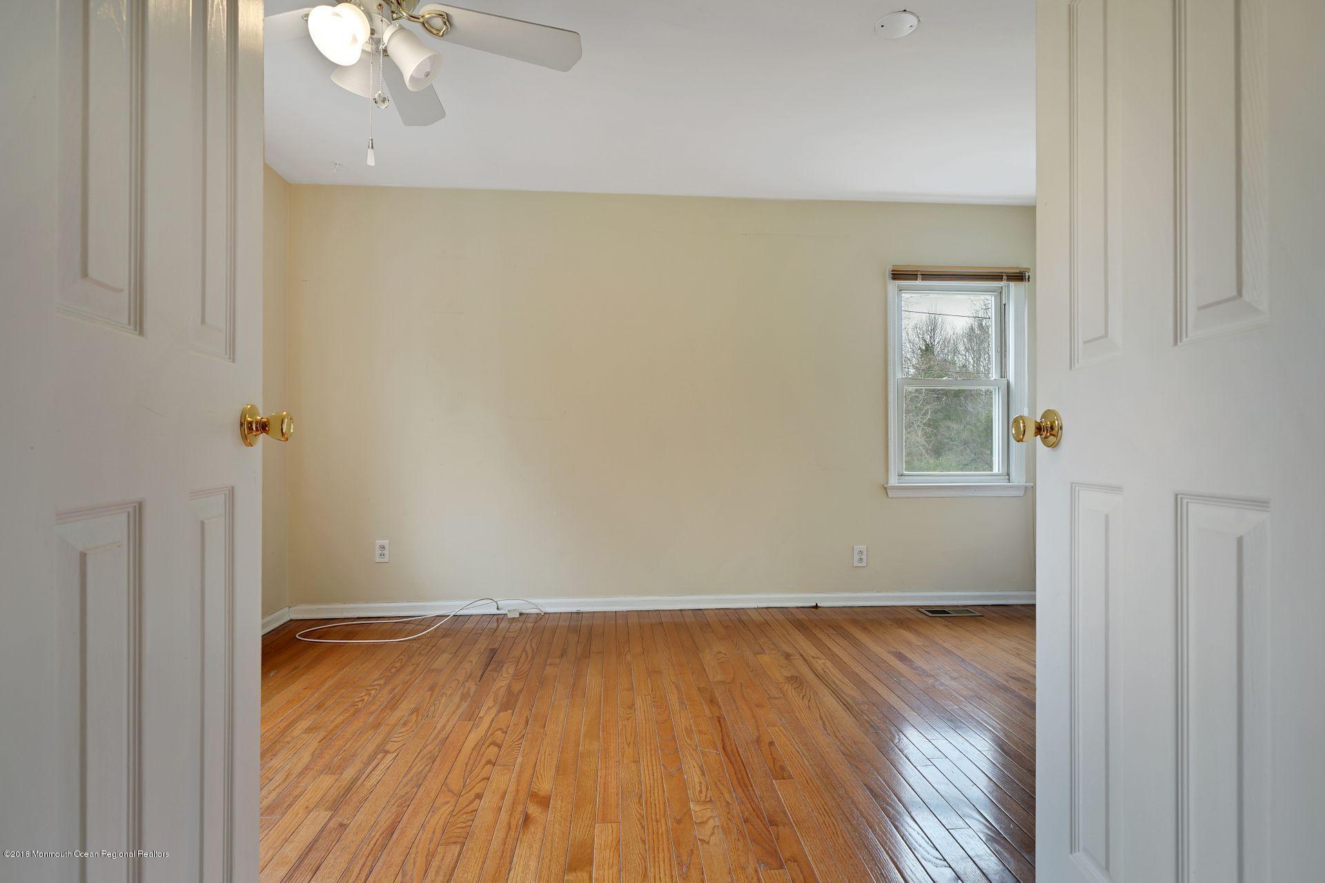 1622 Tiltons Corner Road Wall, NJ 07719 - Photo 7 of 33 13