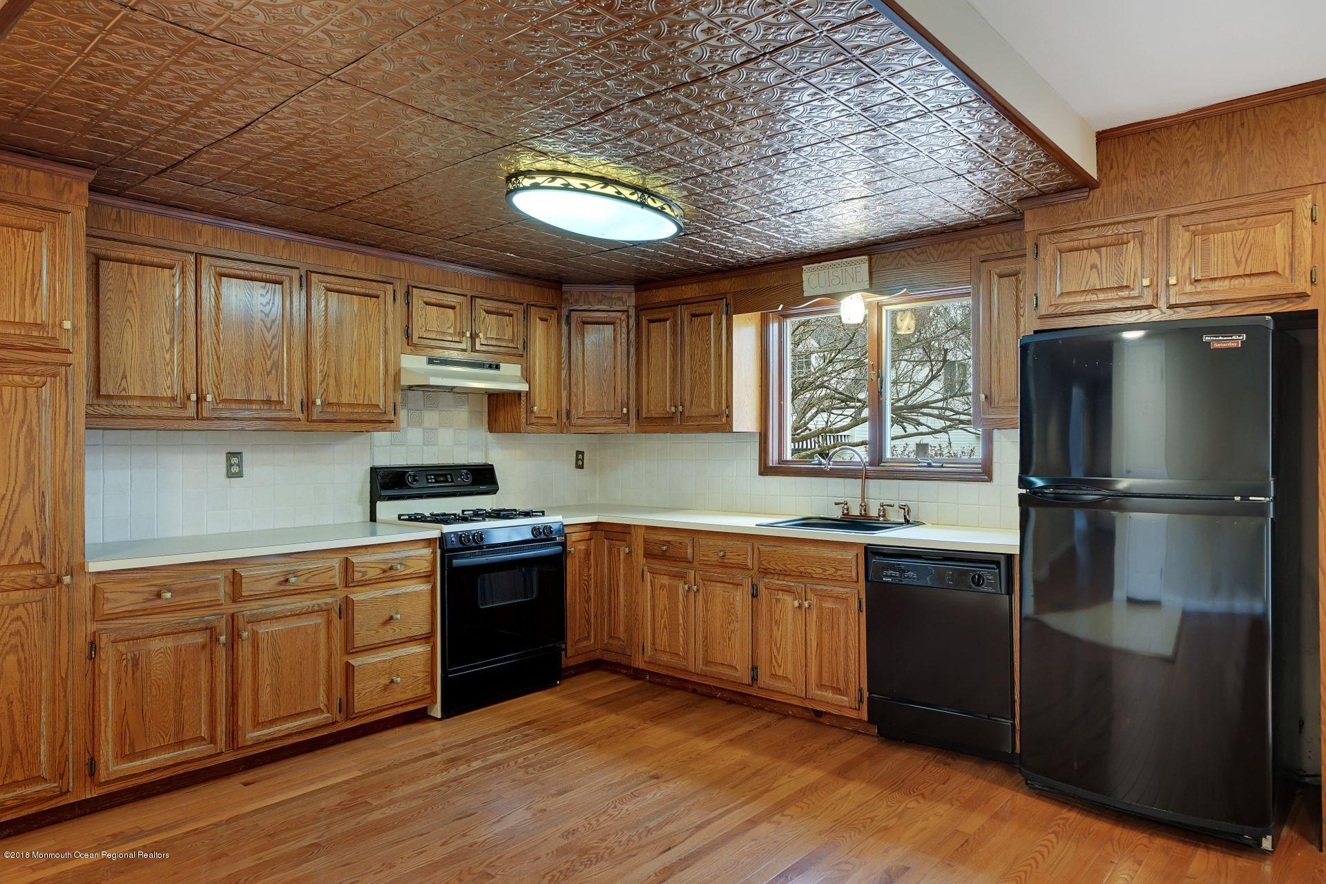 1622 Tiltons Corner Road Wall, NJ 07719 - Photo 10 of 33 28