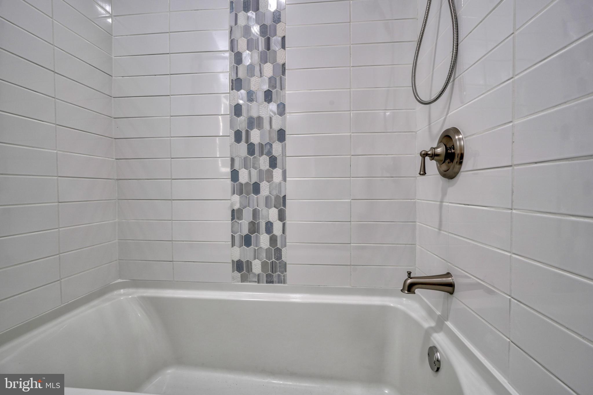 4240 Falls Road Baltimore, MD 21211 - Photo 18 of 40 Gallery Image 18