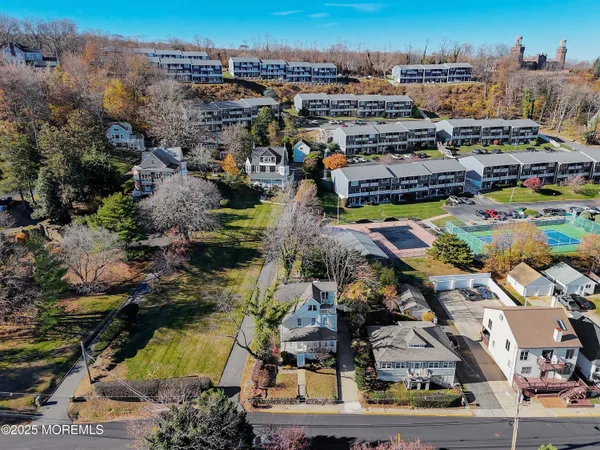 $950,000 | 75 Portland Road, Highlands, NJ 07732