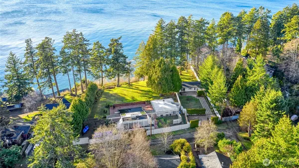 $2,595,000 | 345 Gulf View Crescent, Point Roberts, WA 98281