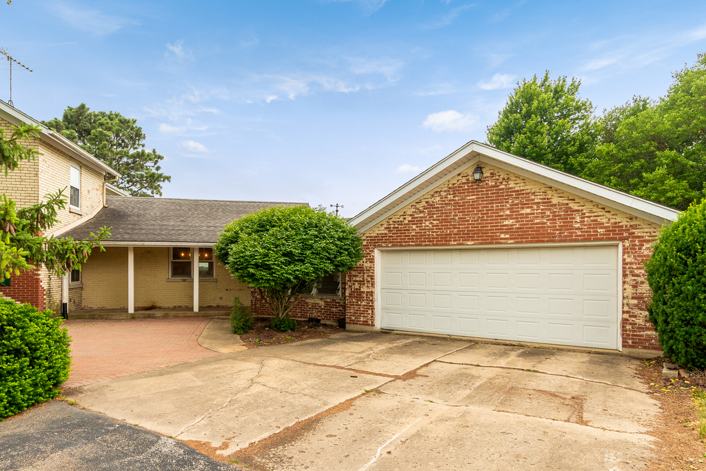 16071 Walker Road Newark, IL 60541 - Photo 27 of 41 a view of a house with a yard