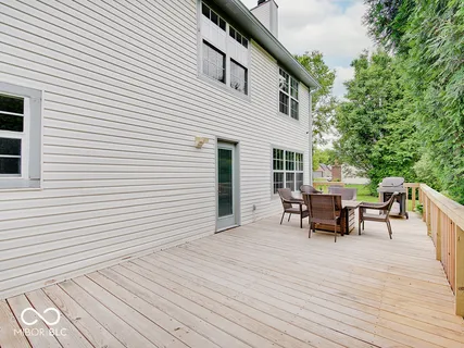 $395,000 | 6215 Valleyview Drive, Fishers, IN 46038
