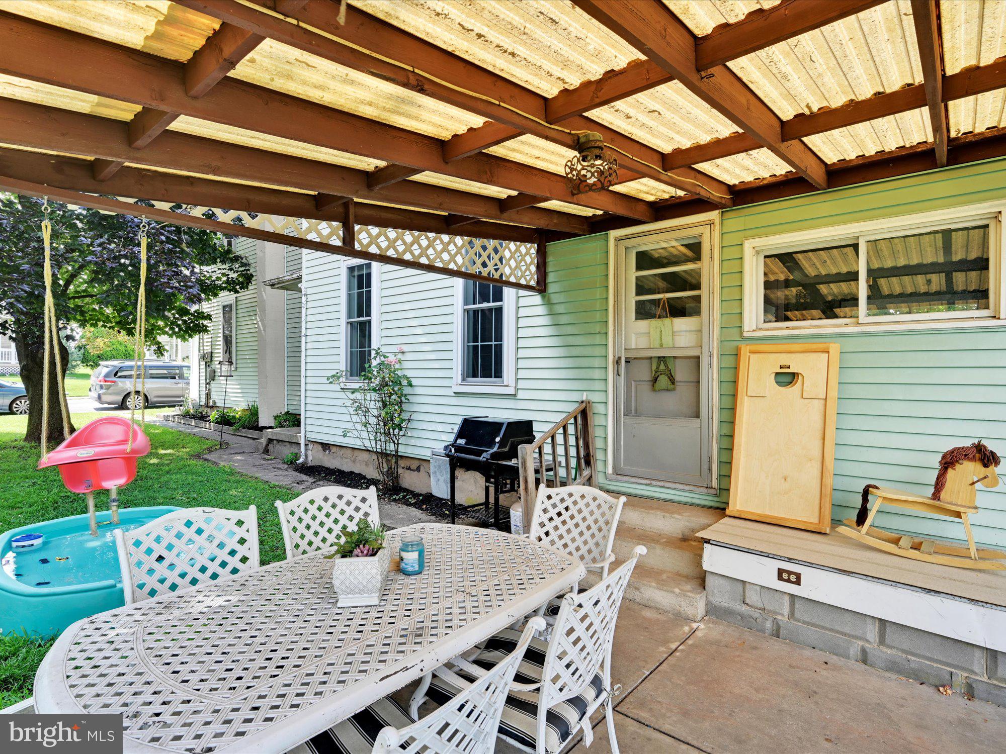 412 Maple Street Terre Hill, PA 17581 - Photo 24 of 28 Patio