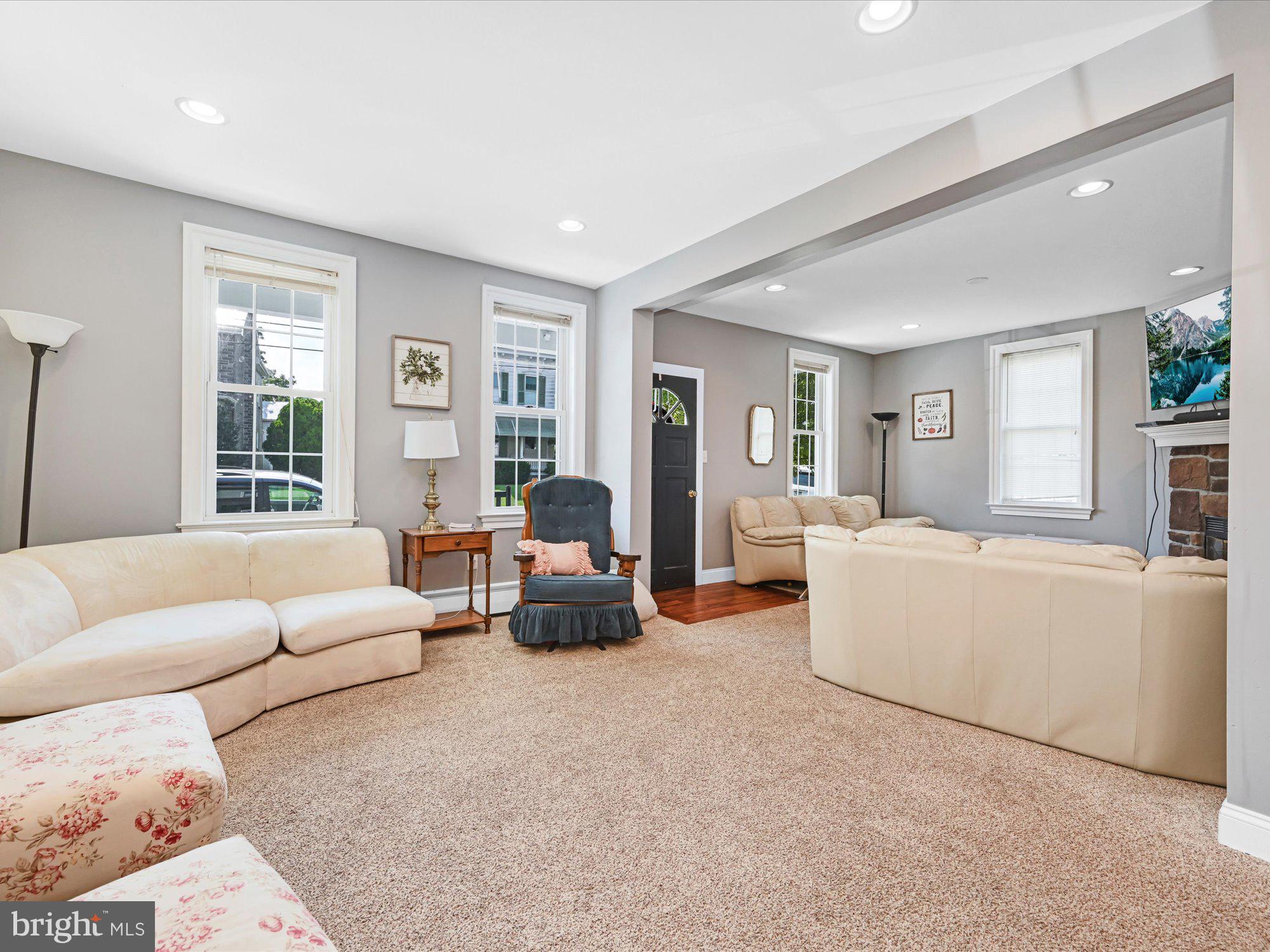 412 Maple Street Terre Hill, PA 17581 - Photo 5 of 28 V2