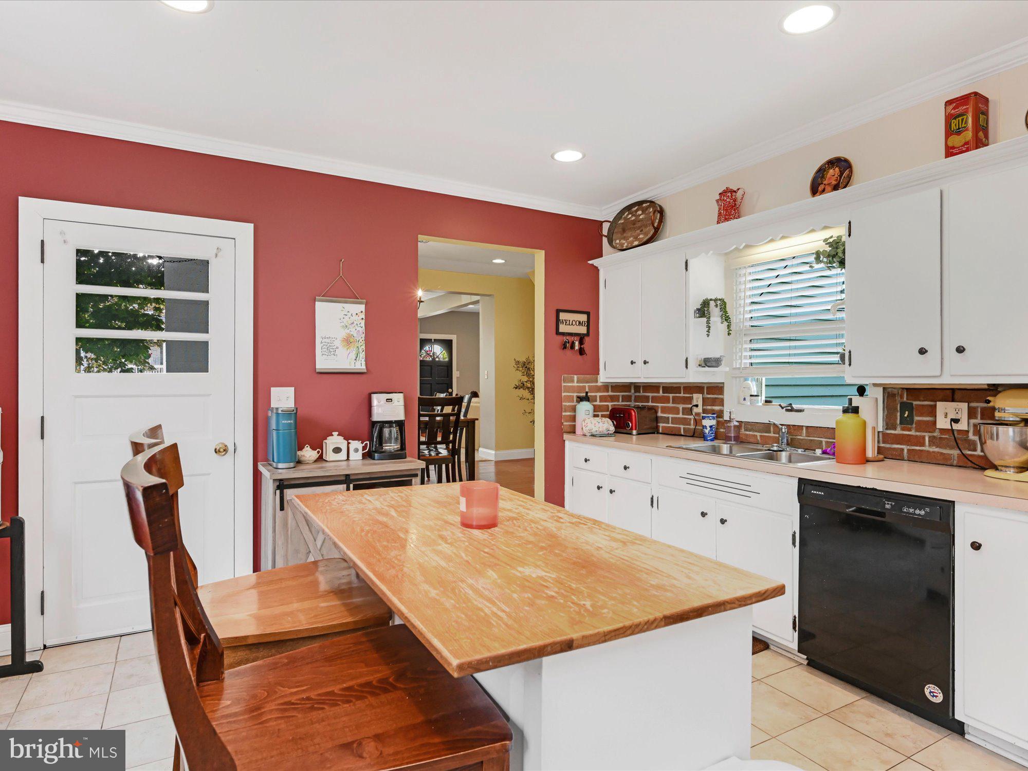 412 Maple Street Terre Hill, PA 17581 - Photo 10 of 28 V3