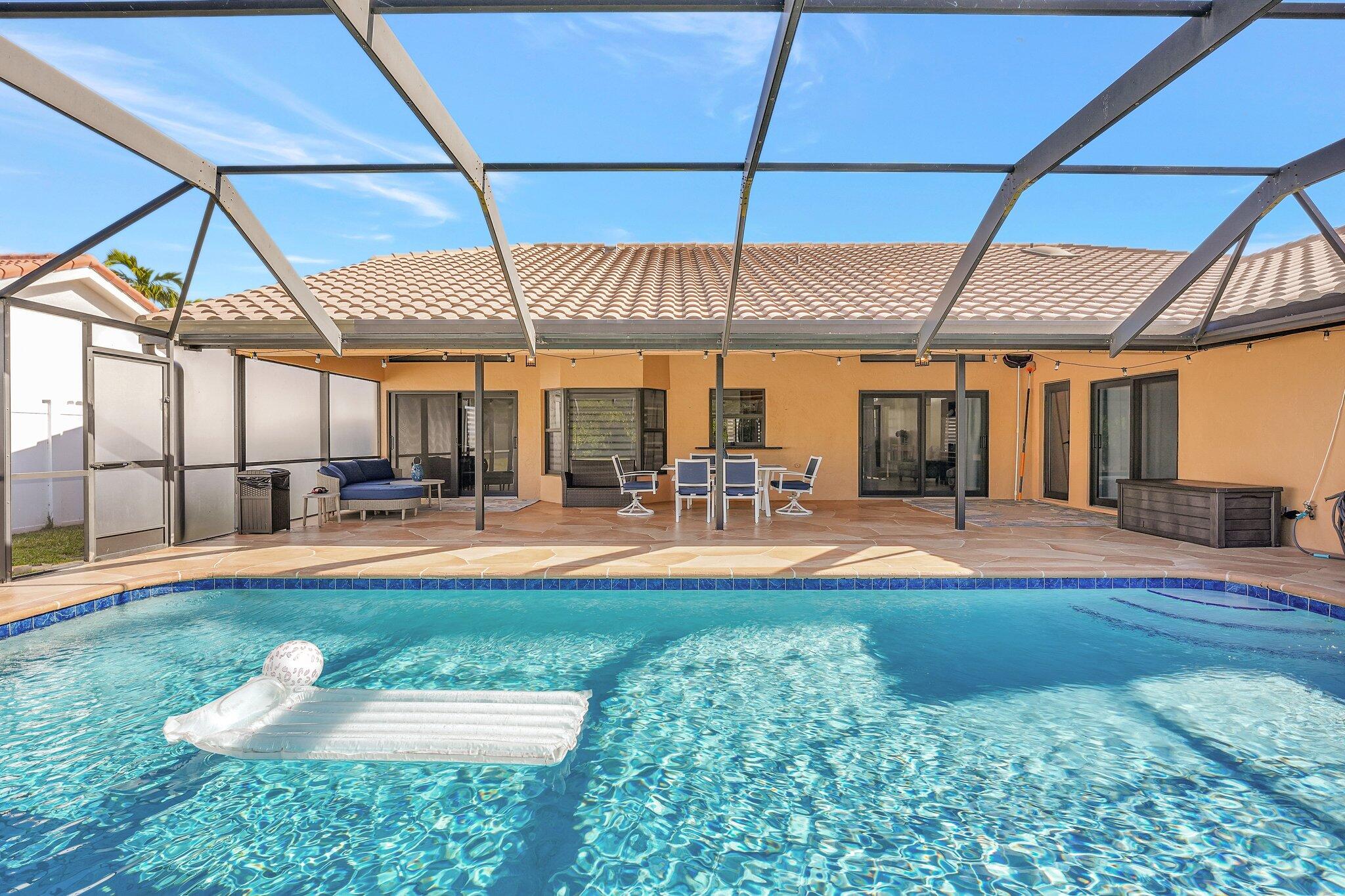 11660 Island Lakes Lane Boca Raton, FL 33498 - Photo 48 of 68 Covered Pool