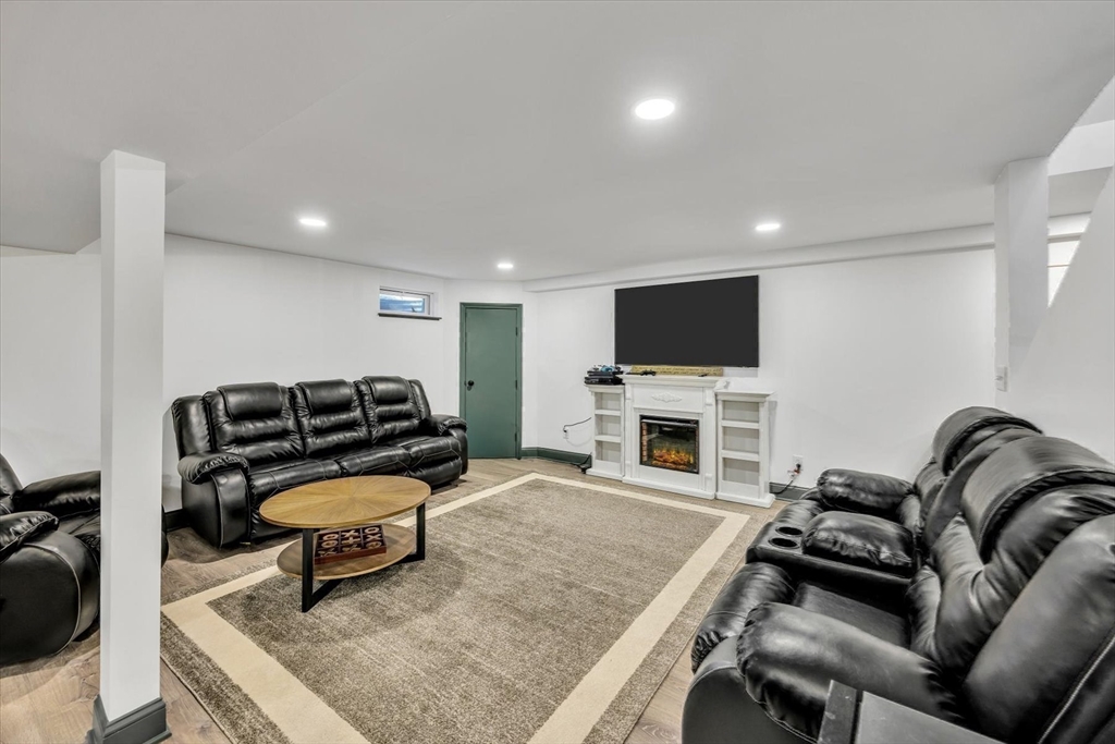 169 Cedric Road Barnstable, MA 02632 - Photo 21 of 36