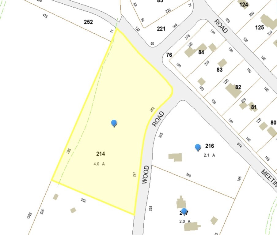 8 Meshacket Wood Road Edgartown, MA 02539 - Photo 7 of 7 a view of a hallway with painted walls