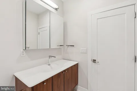 $699,900 | 1305 North 27th Street, Unit 5, Philadelphia, PA 19121
