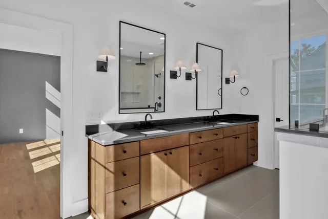 $1,029,000 | 605 A American Road, Nashville, TN 37209