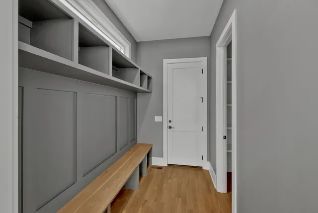 $1,029,000 | 605 A American Road, Nashville, TN 37209