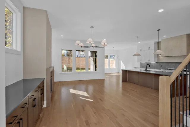 $1,029,000 | 605 A American Road, Nashville, TN 37209