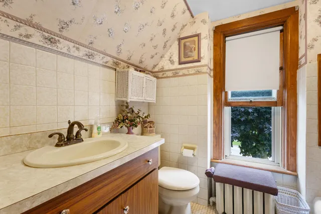 $319,900 | 1203 Dodge Street, Kewaunee, WI 54216