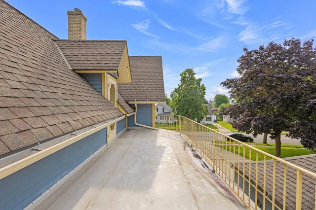 $319,900 | 1203 Dodge Street, Kewaunee, WI 54216