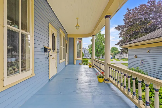 $319,900 | 1203 Dodge Street, Kewaunee, WI 54216