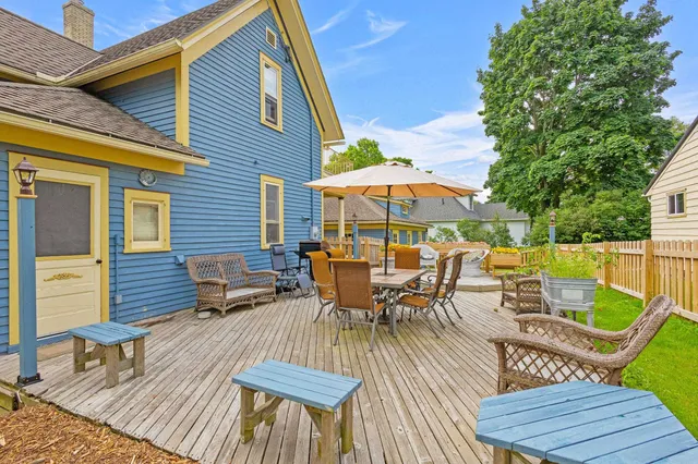 $319,900 | 1203 Dodge Street, Kewaunee, WI 54216