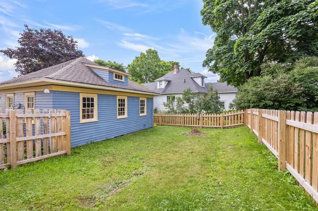 $319,900 | 1203 Dodge Street, Kewaunee, WI 54216