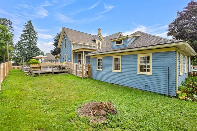 $319,900 | 1203 Dodge Street, Kewaunee, WI 54216