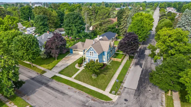 $319,900 | 1203 Dodge Street, Kewaunee, WI 54216