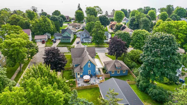 $319,900 | 1203 Dodge Street, Kewaunee, WI 54216