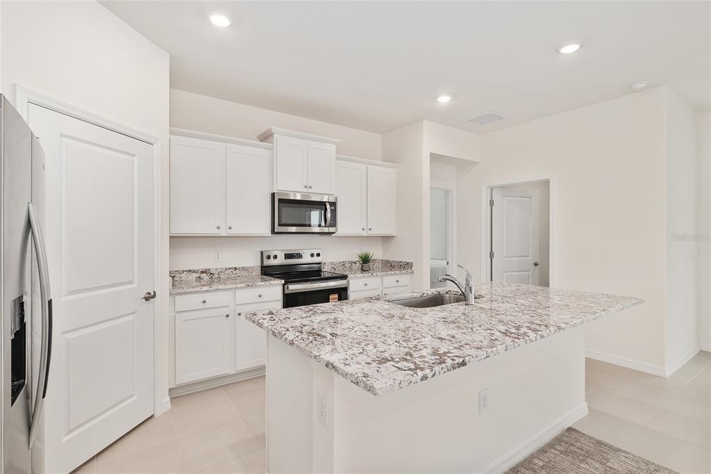 9358 Southwest 60th Terrace Road Ocala, FL 34476 - Photo 13 of 54