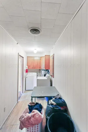 $100,300 | 715 South Main Street, Shamrock, TX 79079