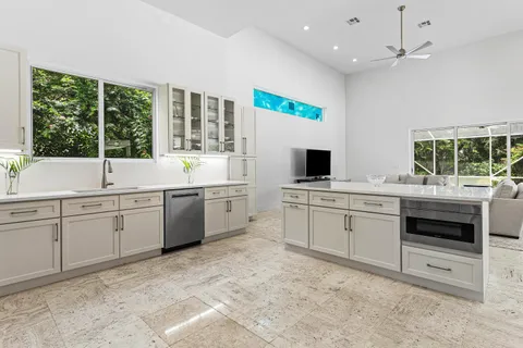 $3,999,999 | 13795 Le Bateau Lane, Palm Beach Gardens, FL 33410