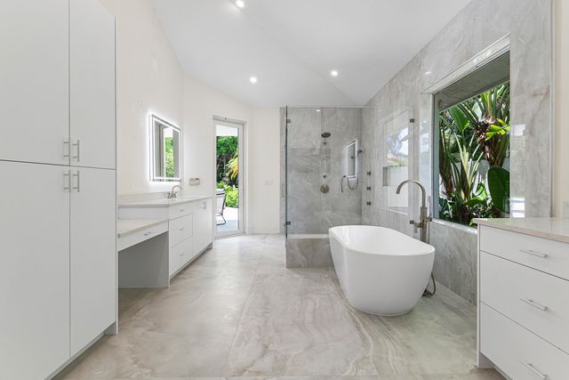 $3,999,999 | 13795 Le Bateau Lane, Palm Beach Gardens, FL 33410