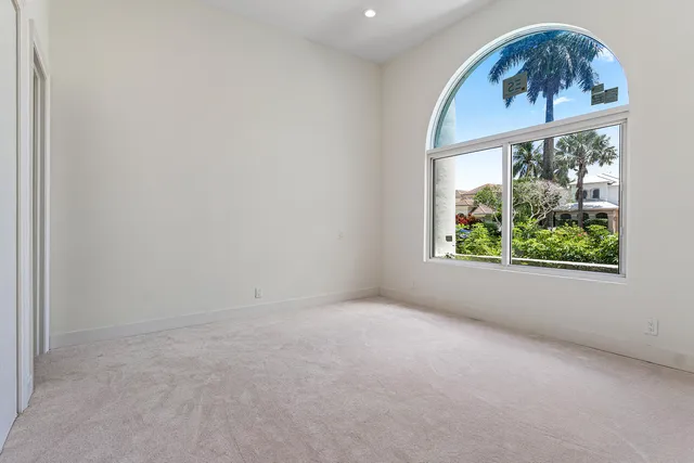 $3,999,999 | 13795 Le Bateau Lane, Palm Beach Gardens, FL 33410