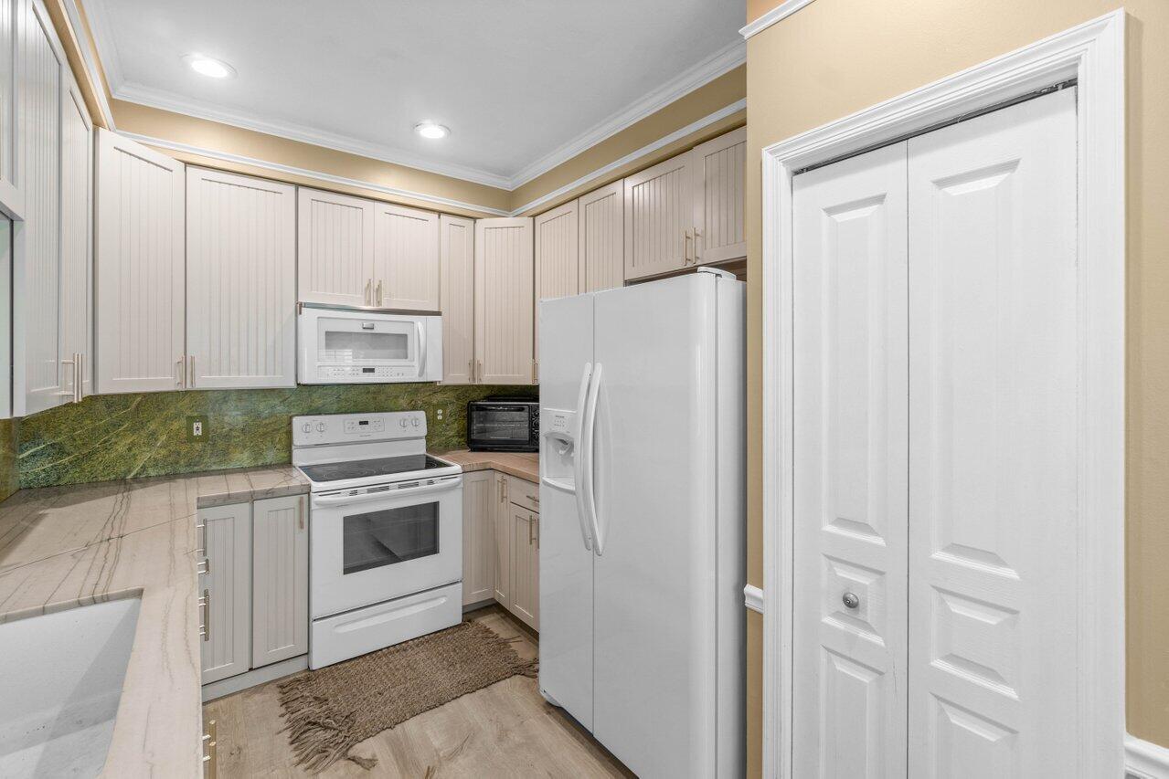 5485 Grand Park Place Boca Raton, FL 33486 - Photo 12 of 38 014-5485GrandParkPlace-BocaRaton-FL-3348