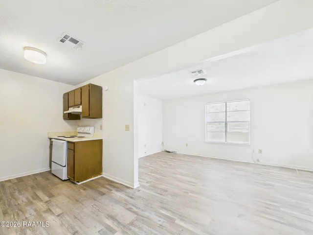 $650 | 208 Vieux Orleans Circle, Unit D, Lafayette, LA 70508