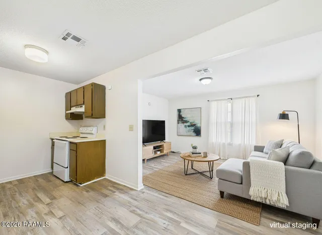 $650 | 208 Vieux Orleans Circle, Unit D, Lafayette, LA 70508