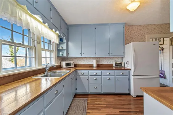 $398,000 | 720 Woodland Boulevard, Wilkesboro, NC 28697