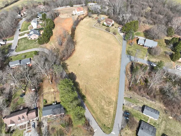 $398,000 | 720 Woodland Boulevard, Wilkesboro, NC 28697
