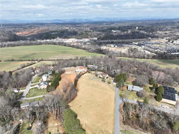 $398,000 | 720 Woodland Boulevard, Wilkesboro, NC 28697