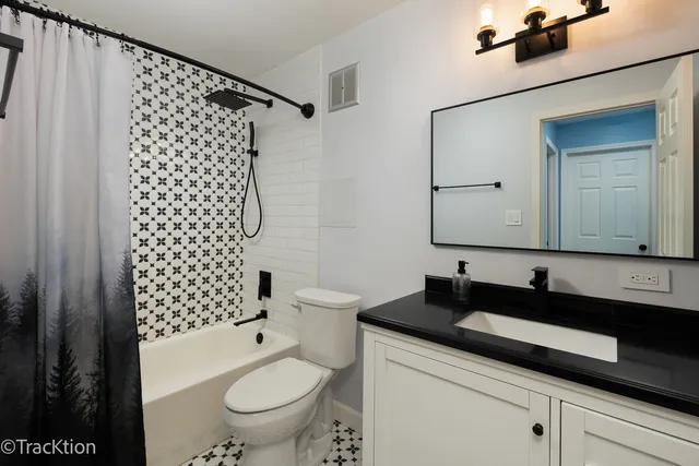 $205,000 | 8305 Highway 53, Unit A10, Woodridge, IL 60517