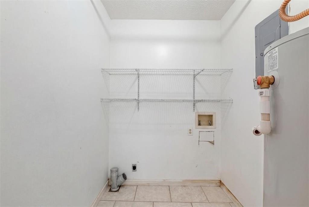 95 Cash Town Road Aragon, GA 30104 - Photo 11 of 22 a bathroom with a shower