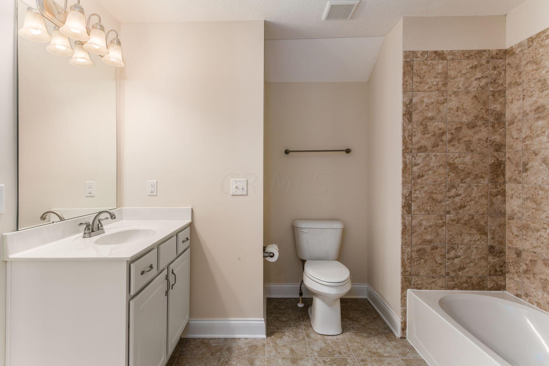 6792 Morningstar Loop Westerville, OH 43082 - Photo 31 of 36 Bathroom 3