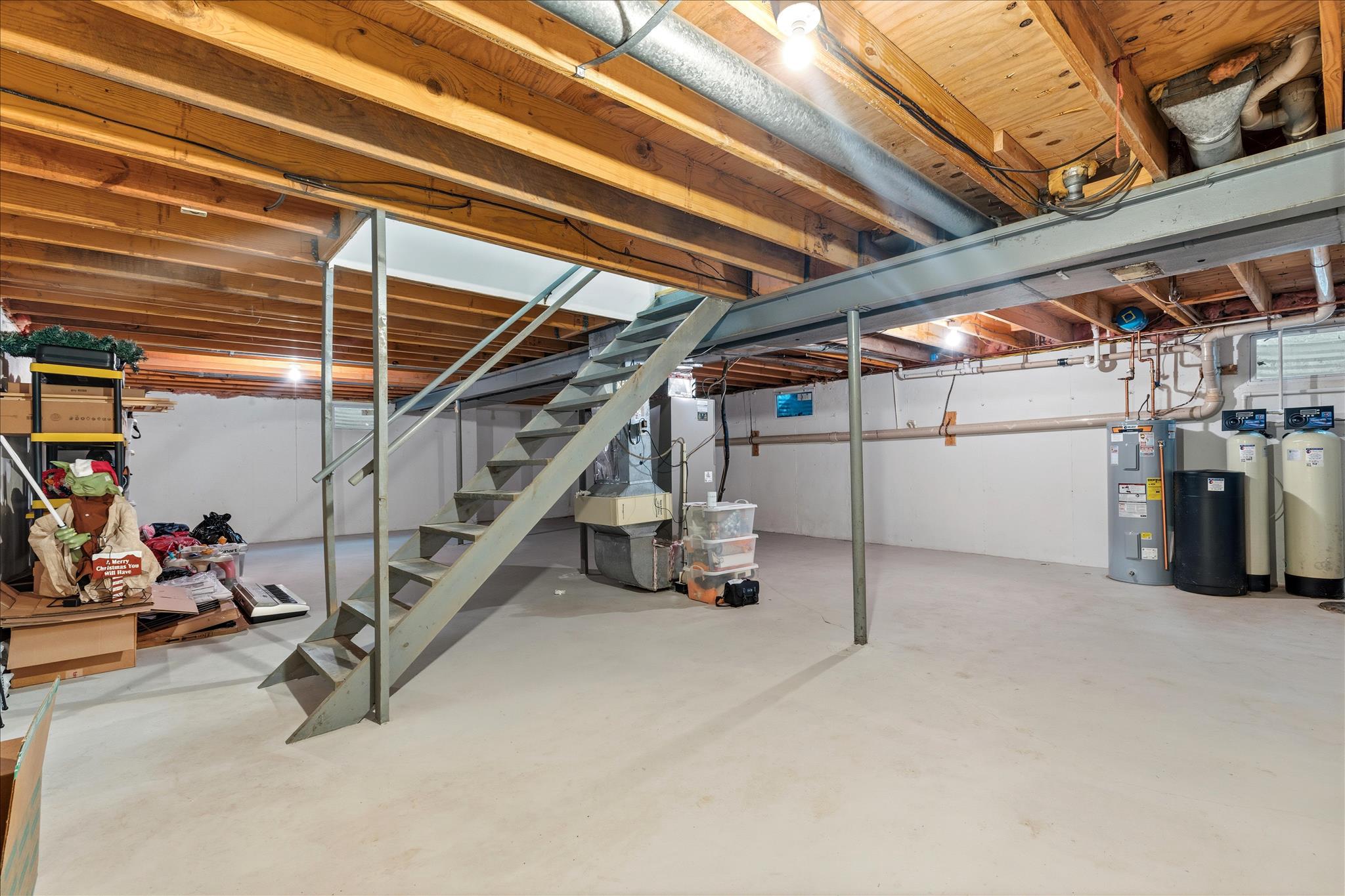 21917 Foxlair Road Gaithersburg, MD 20882 - Photo 35 of 49 lower level