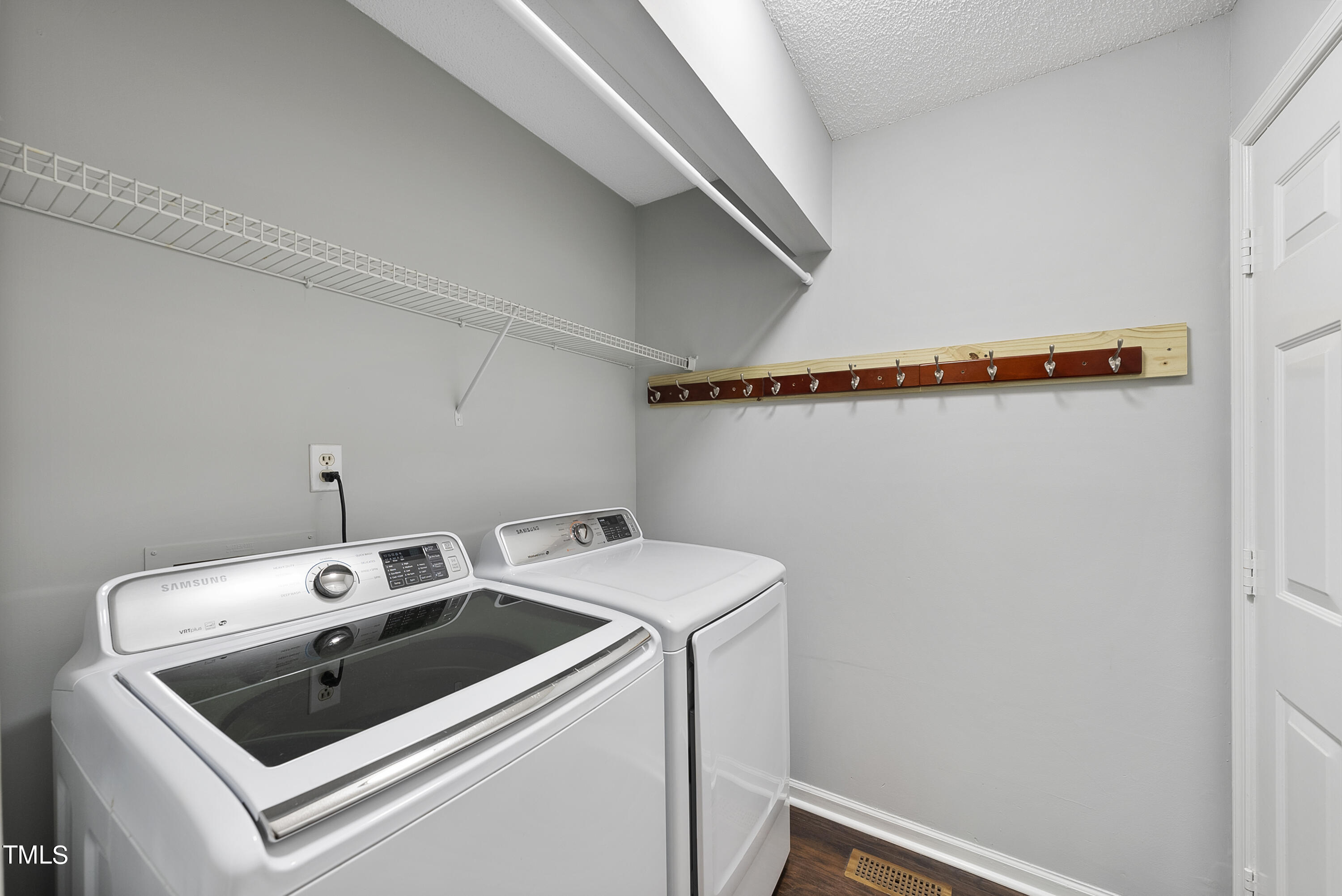 8341 Hempshire Place, Unit 101 Raleigh, NC 27613 - Photo 18 of 27 DSC05913