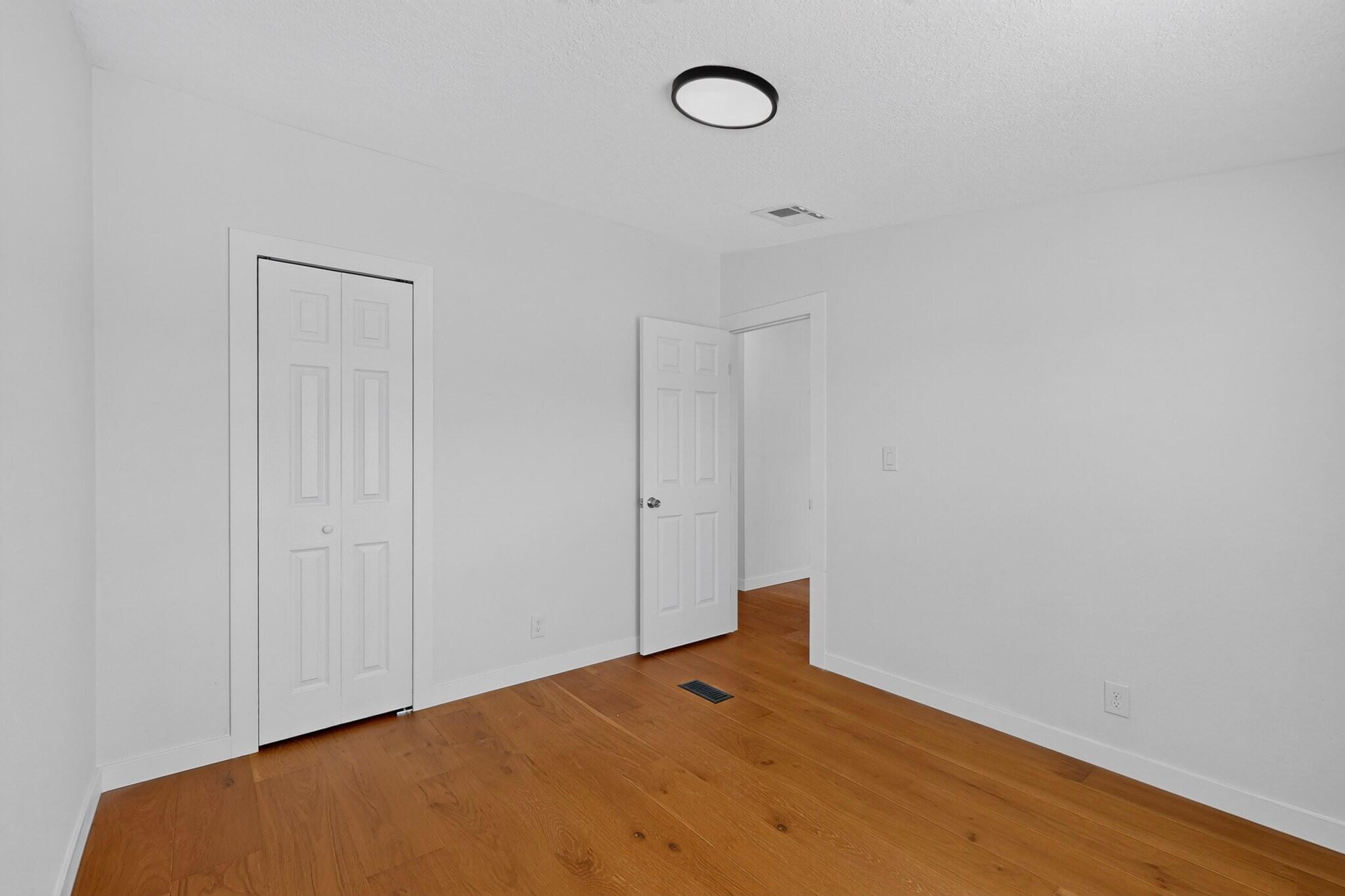 517 1st Street Northeast Rio Rancho, NM 87124 - Photo 13 of 57 Gallery Image 13