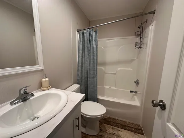 $1,200 | 5290 North Bayou Black Drive, Gibson, LA 70356