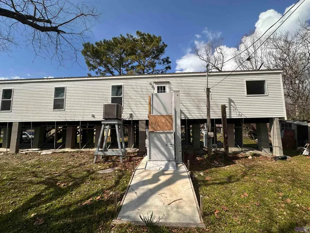 $1,200 | 5290 North Bayou Black Drive, Gibson, LA 70356
